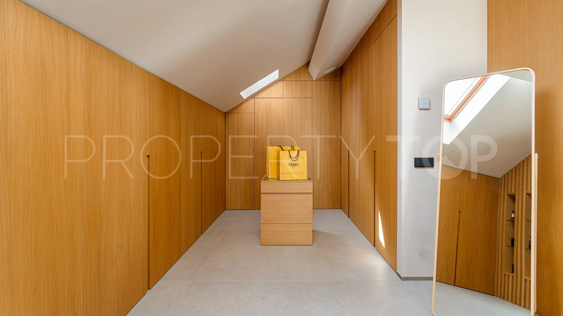 Atico duplex en venta de 3 dormitorios en Lomas del Rey