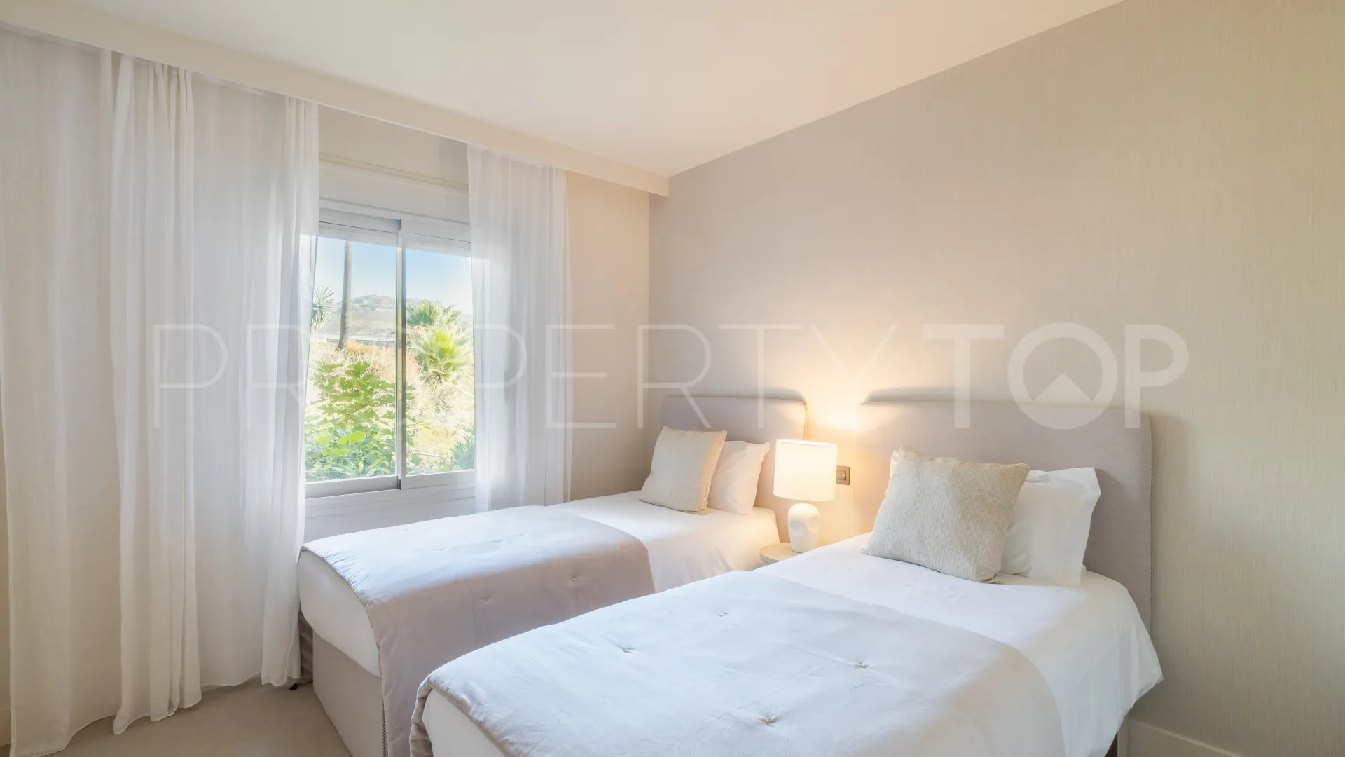 Palacetes Los Belvederes 3 bedrooms ground floor apartment for sale