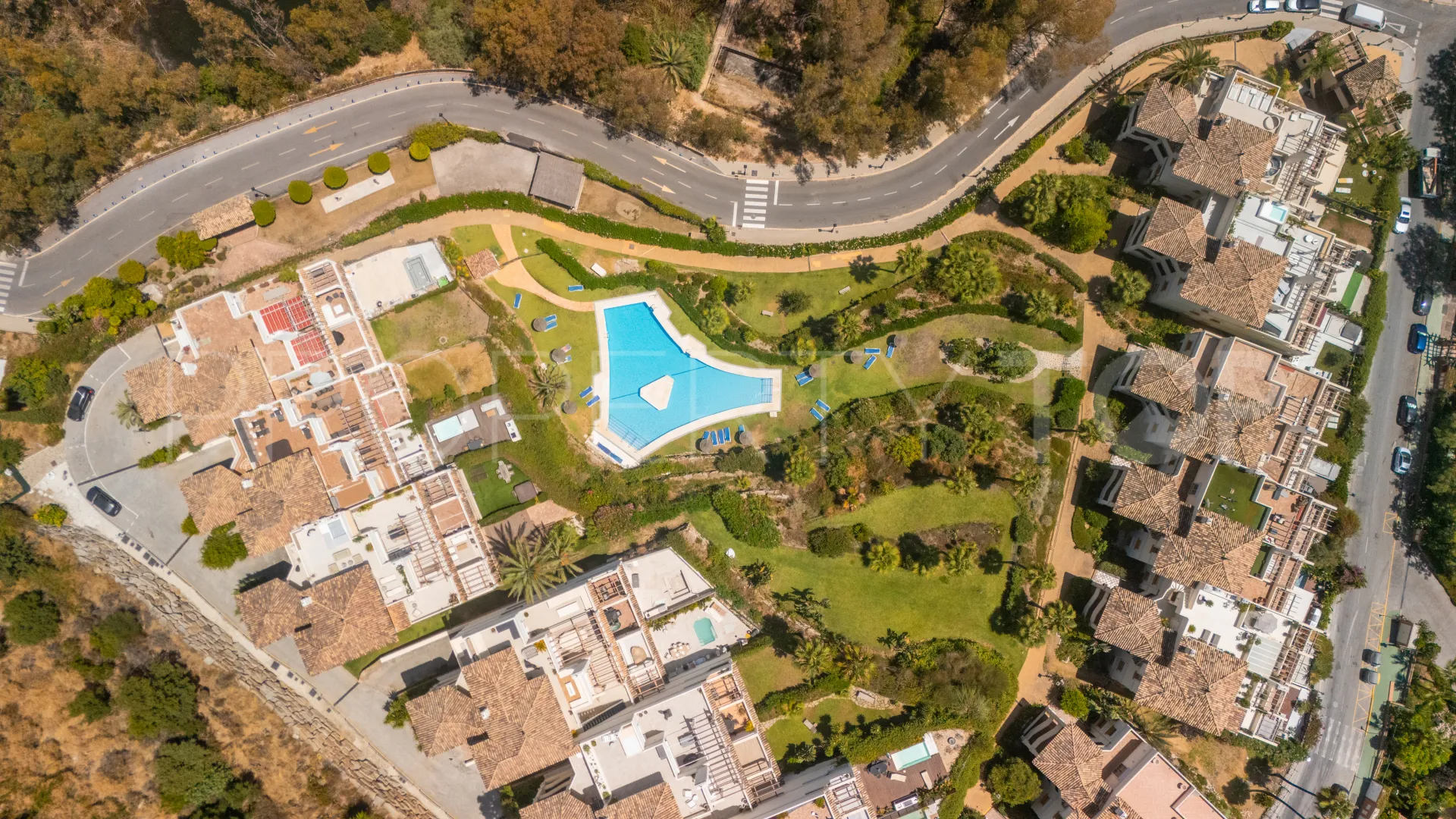Palacetes Los Belvederes 3 bedrooms ground floor apartment for sale