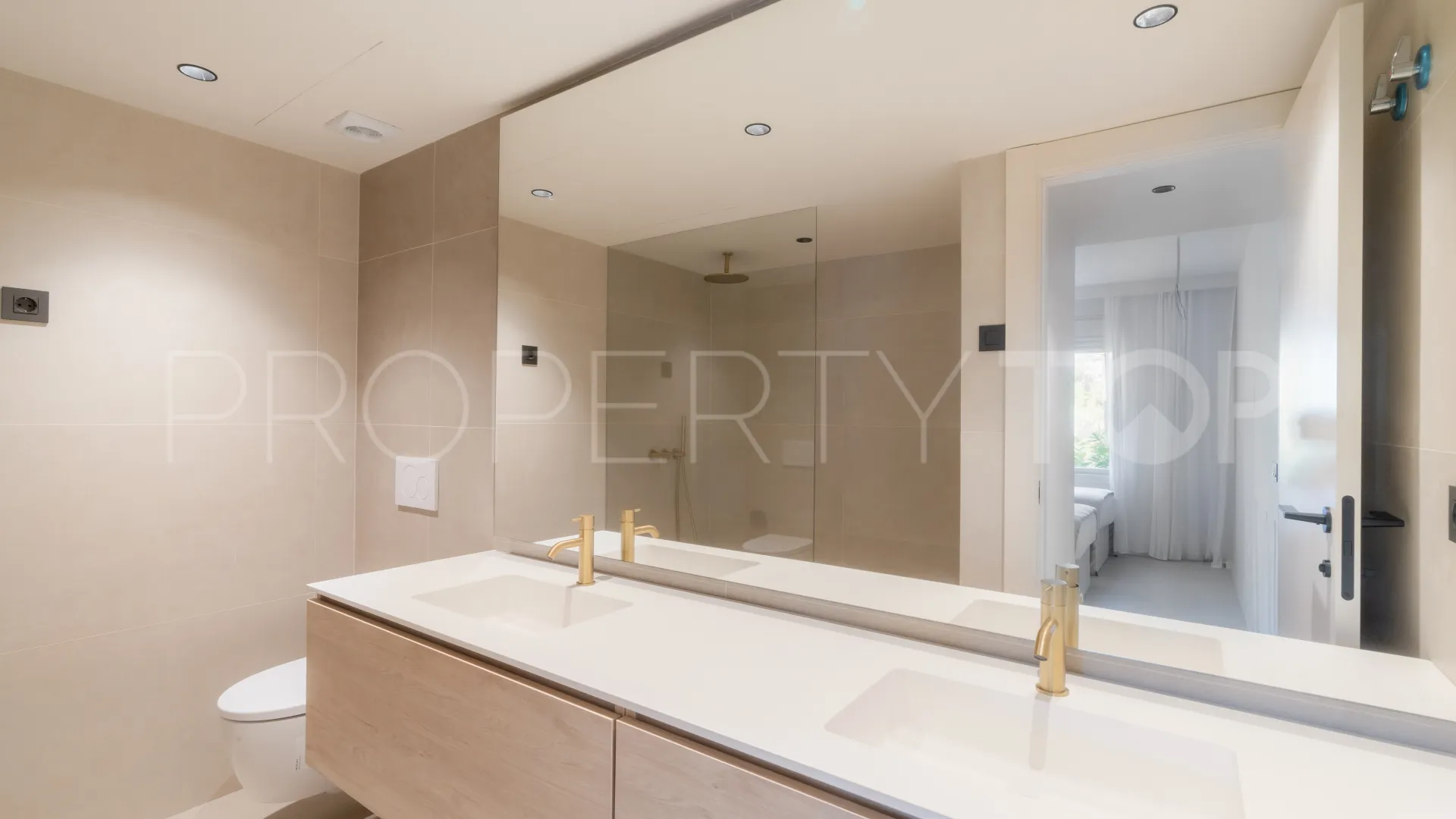 Palacetes Los Belvederes 3 bedrooms ground floor apartment for sale