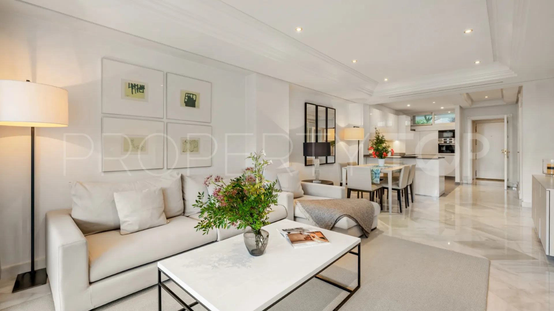 Se vende apartamento en Marina Mariola