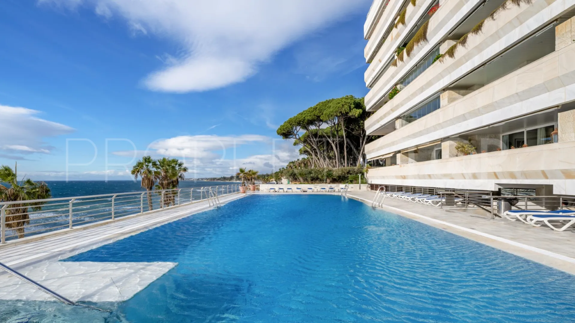 Se vende apartamento en Marina Mariola