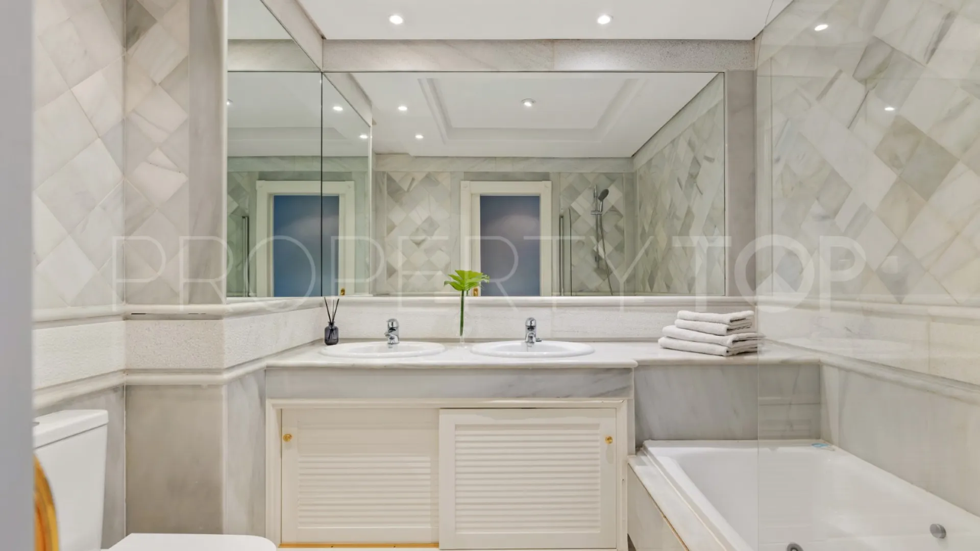 Se vende apartamento en Marina Mariola
