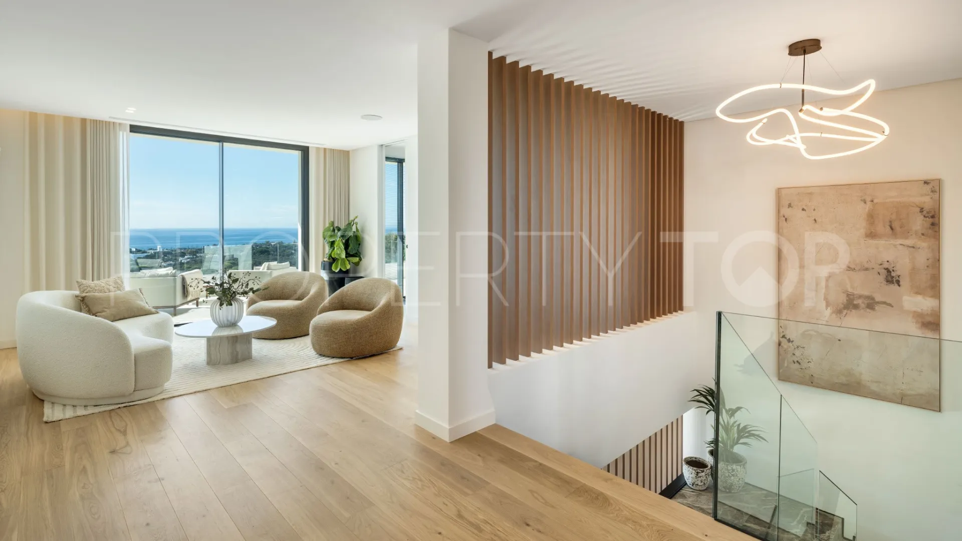 Villa for sale in Marbella East with 5 bedrooms