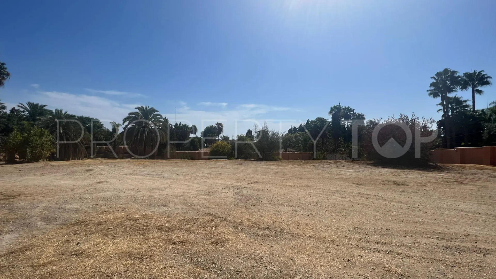 Plot for sale in Rocio de Nagüeles