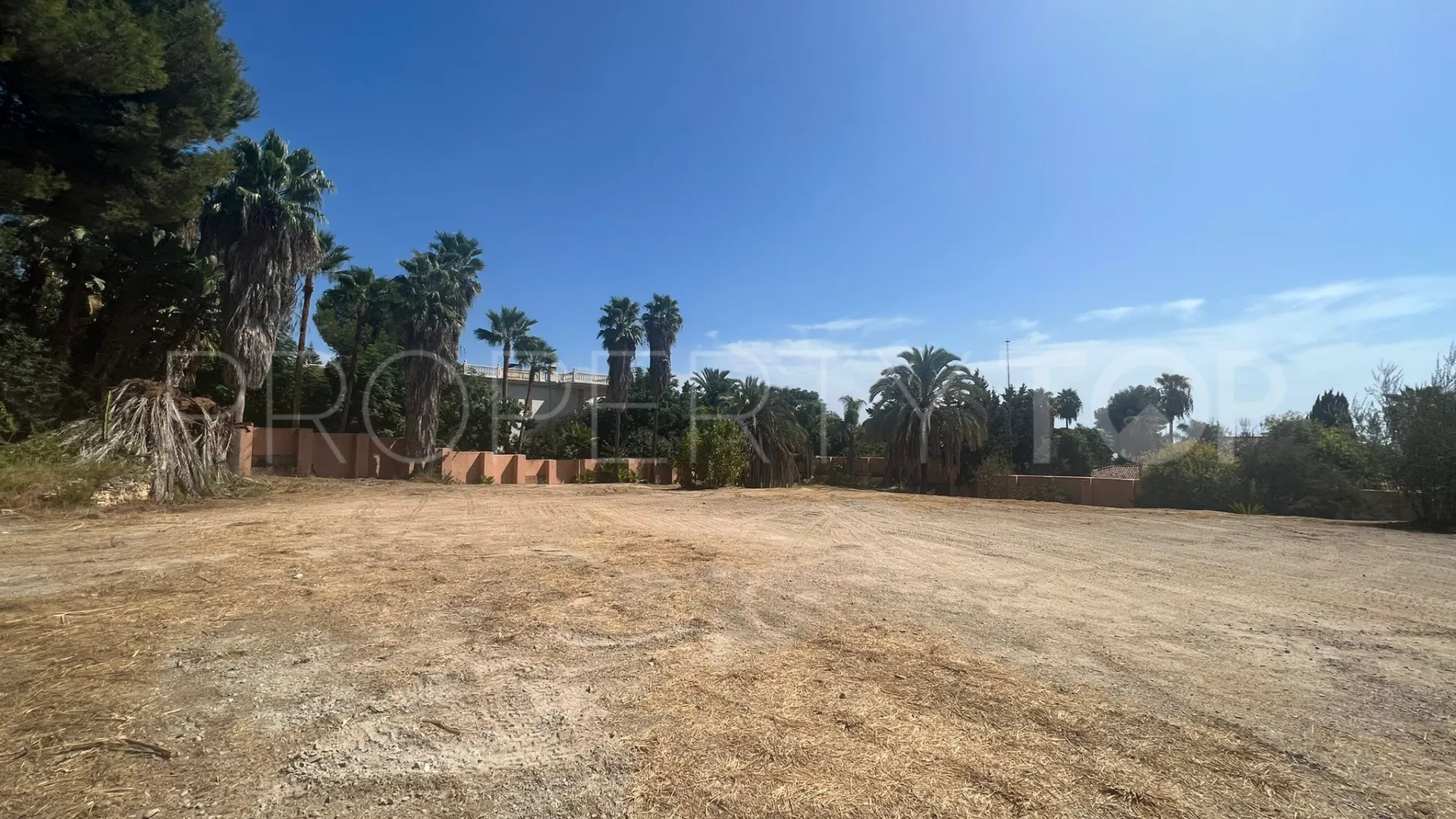 Plot for sale in Rocio de Nagüeles