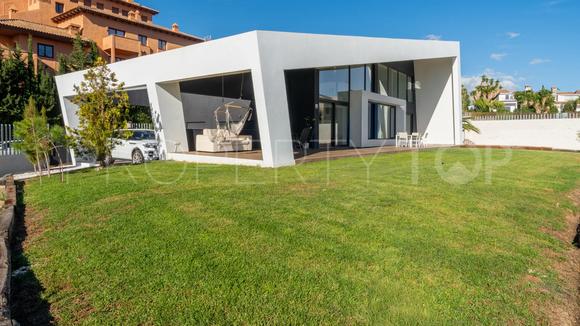 Bel Air villa for sale