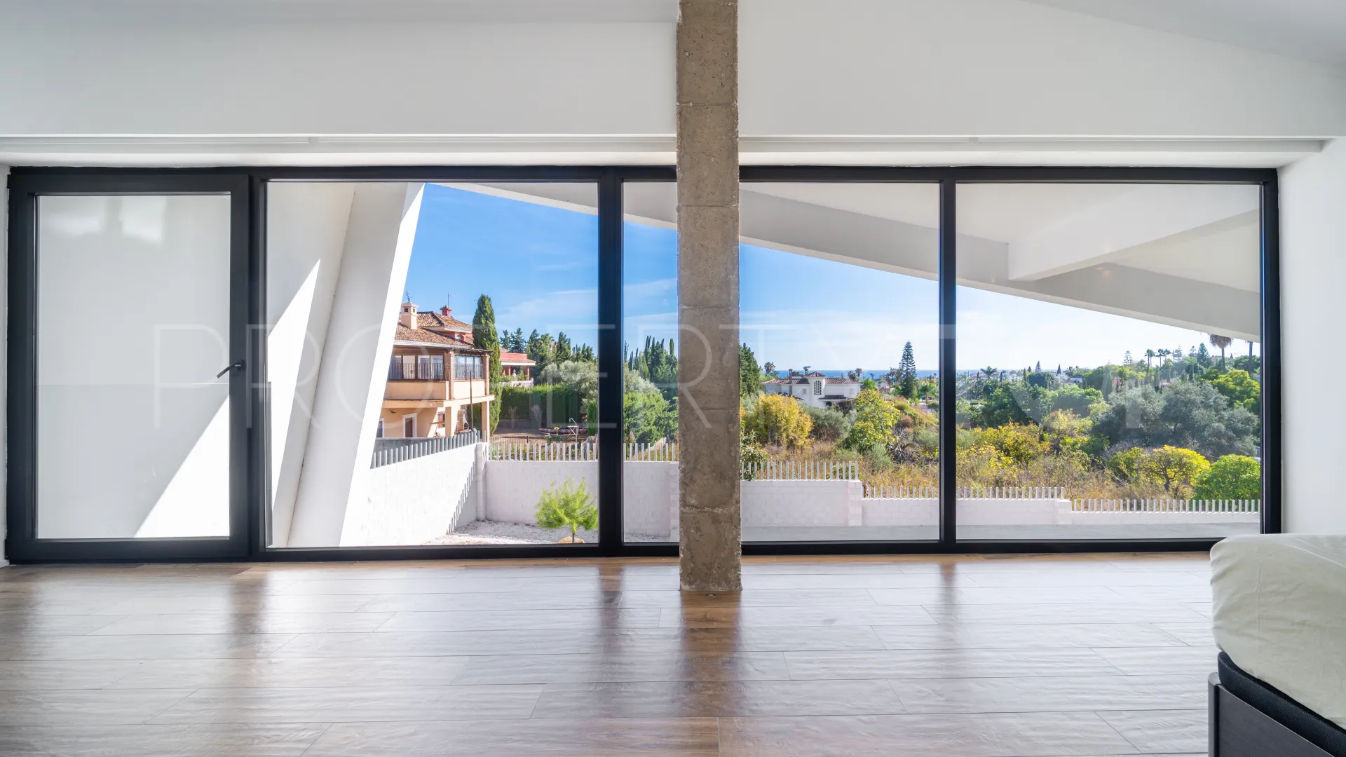 Bel Air villa for sale