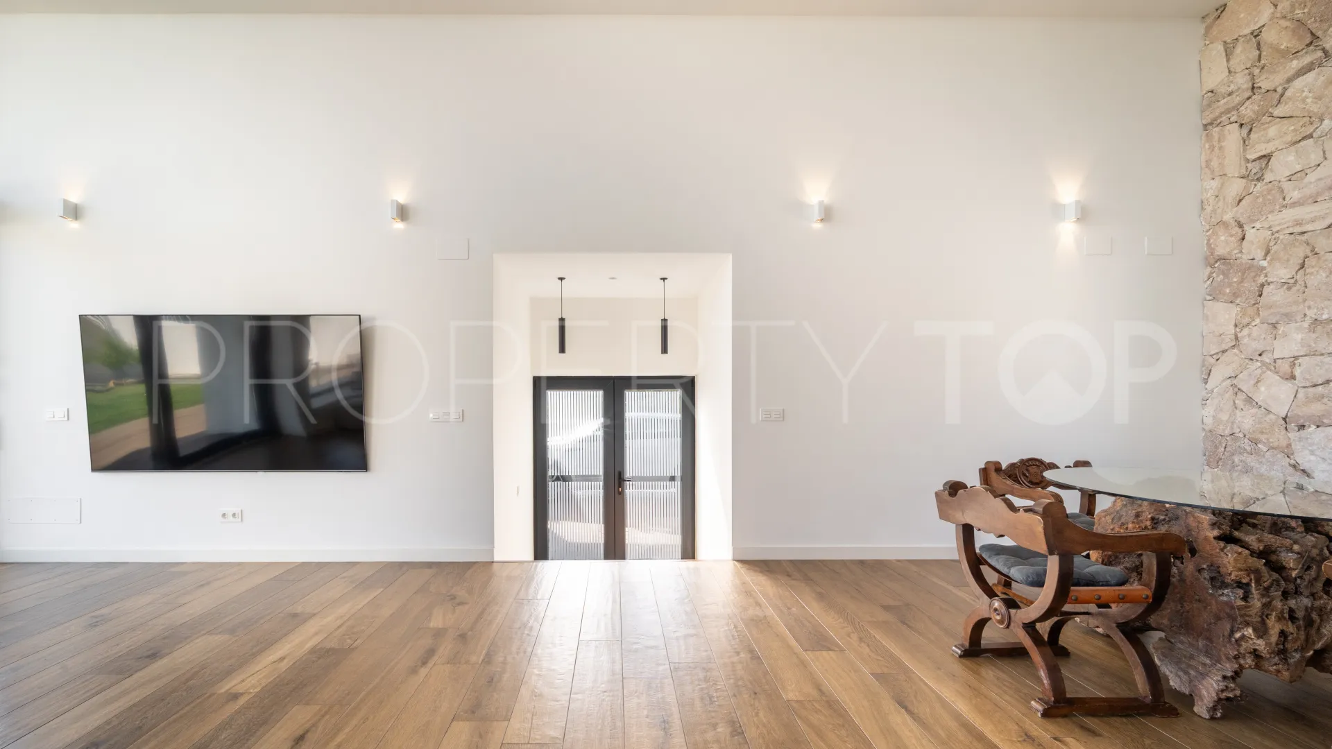 Bel Air villa for sale