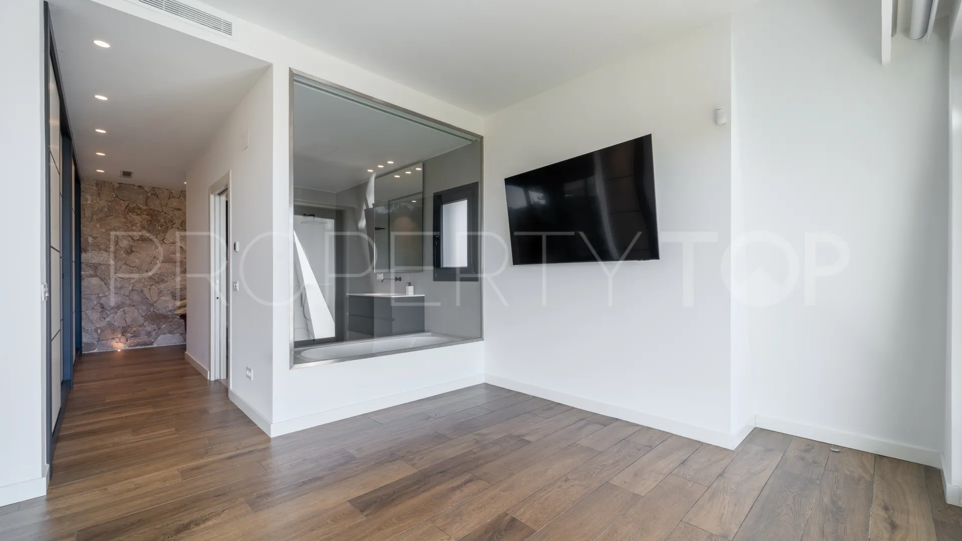 Bel Air villa for sale