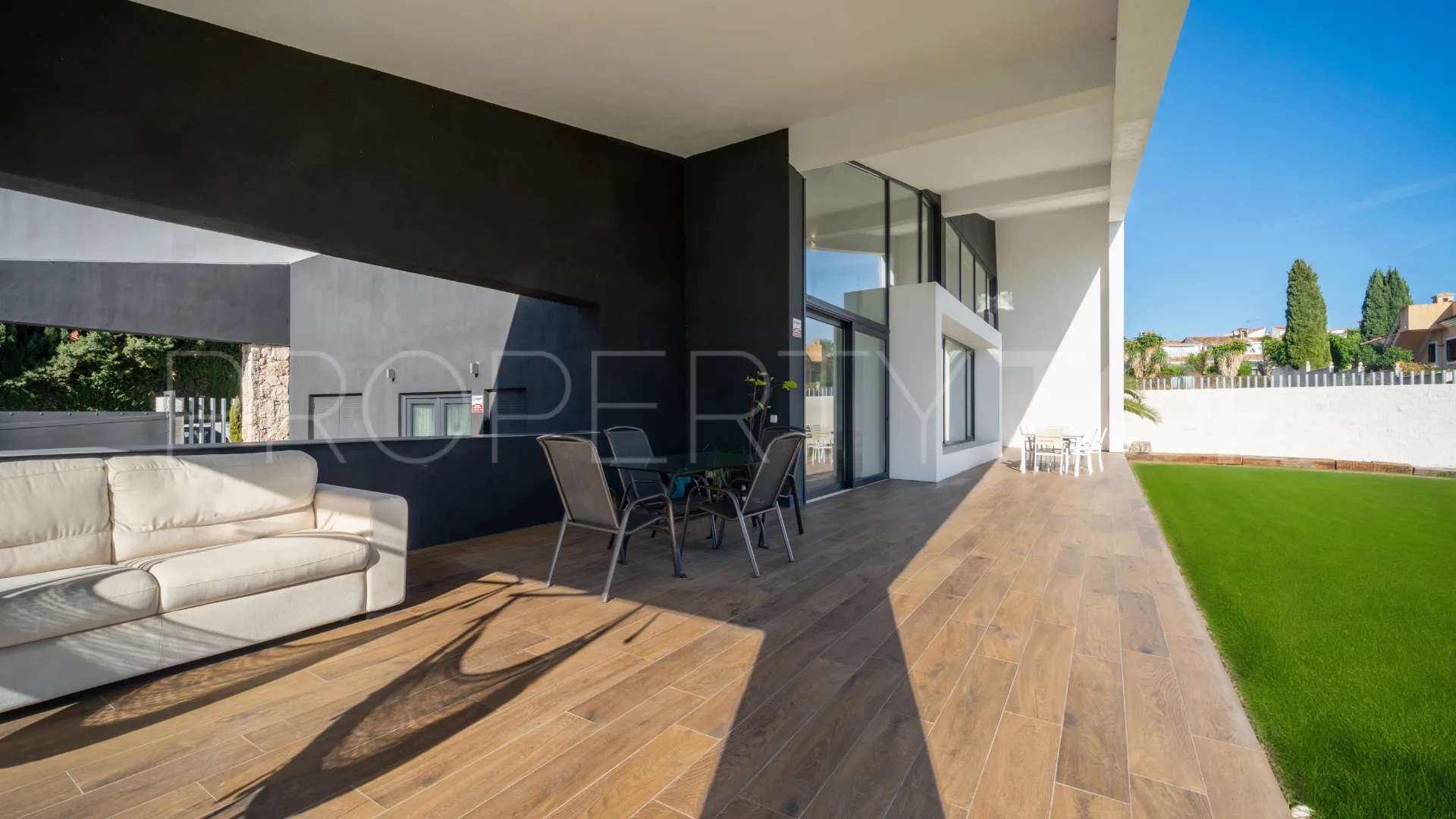 Bel Air villa for sale