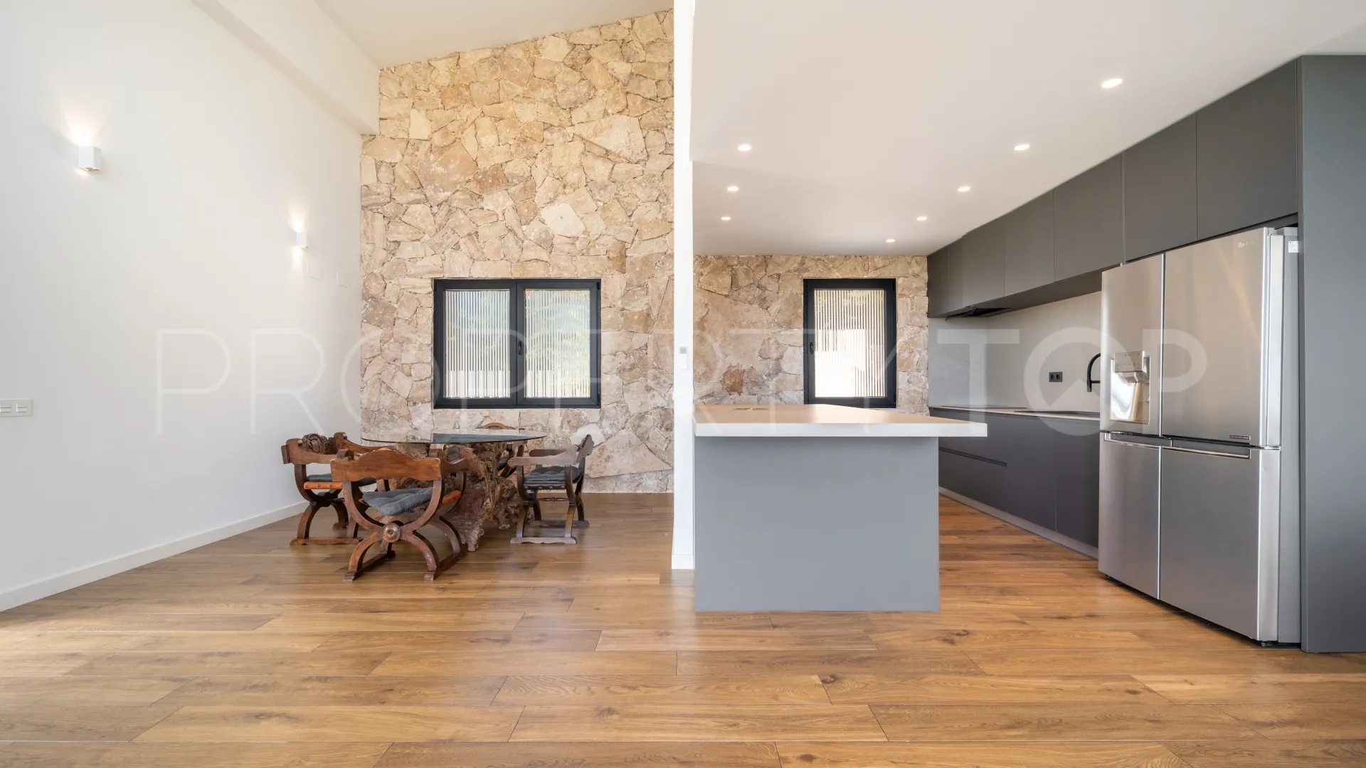 Bel Air villa for sale