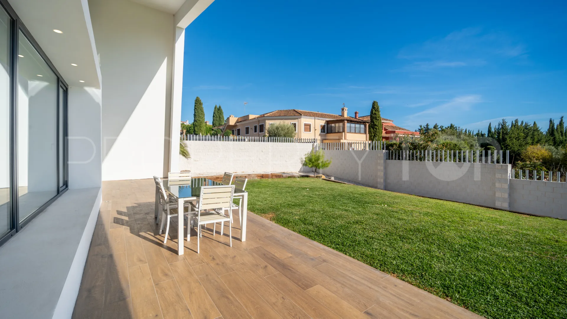 Bel Air villa for sale