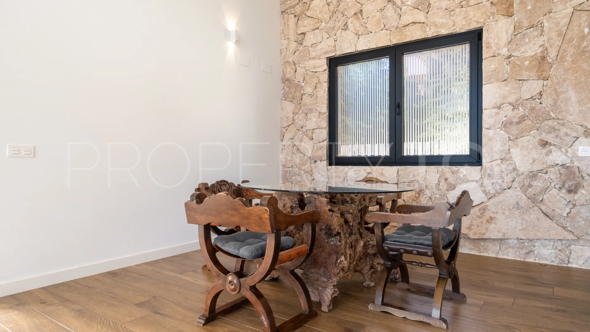 Bel Air villa for sale