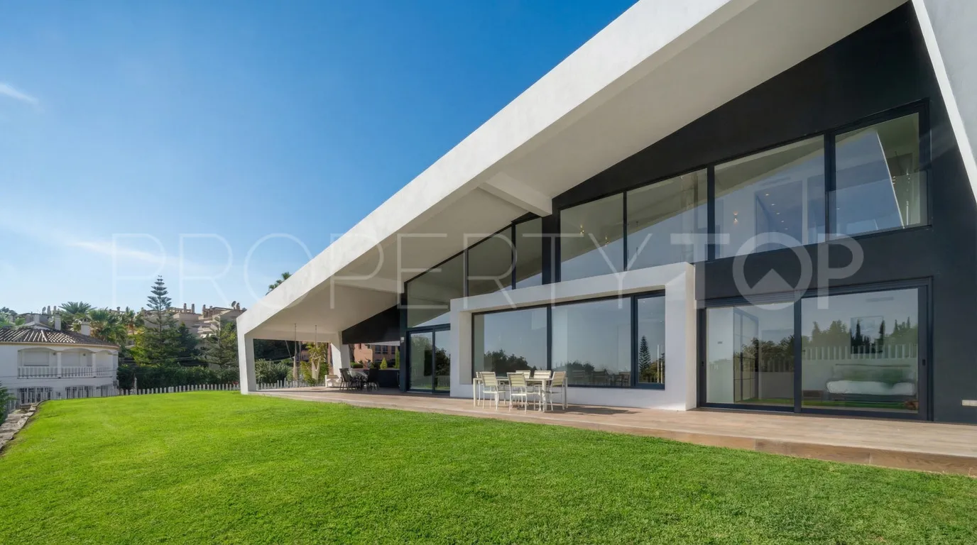 Bel Air villa for sale
