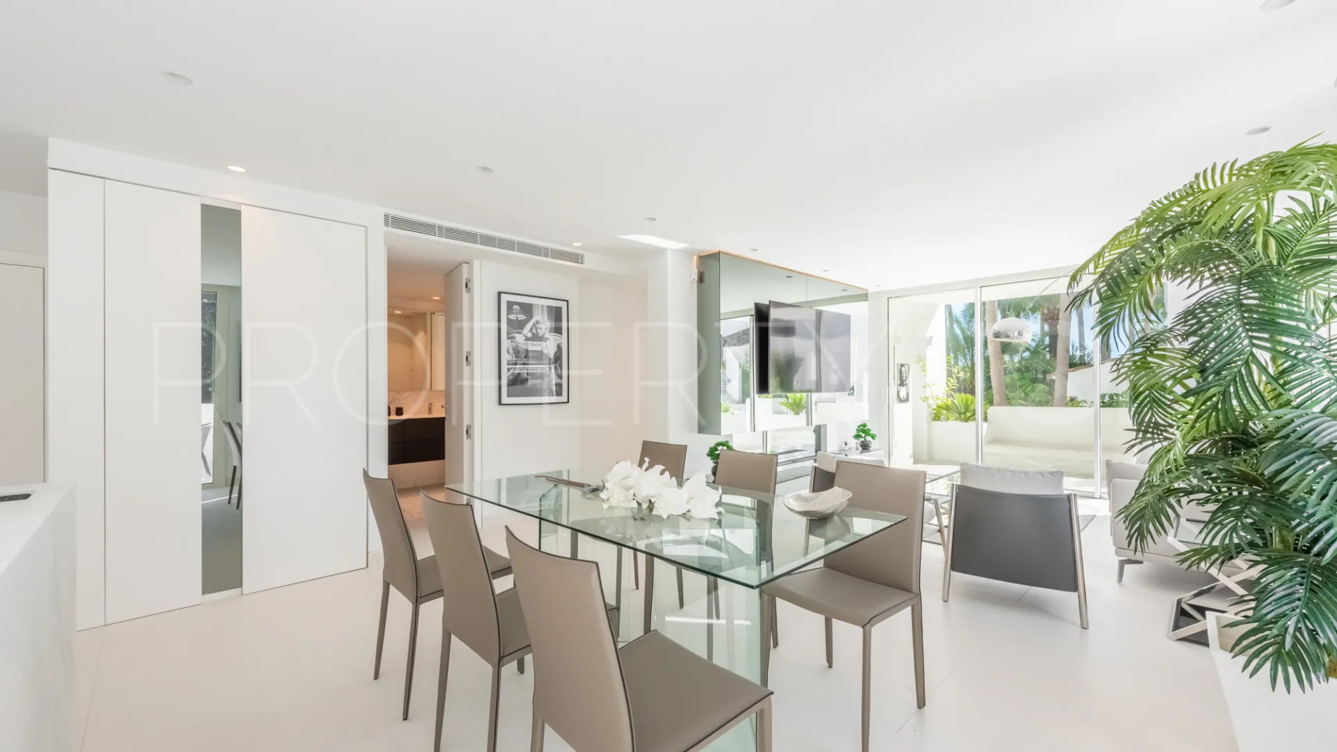 Se vende apartamento en Marina Puente Romano