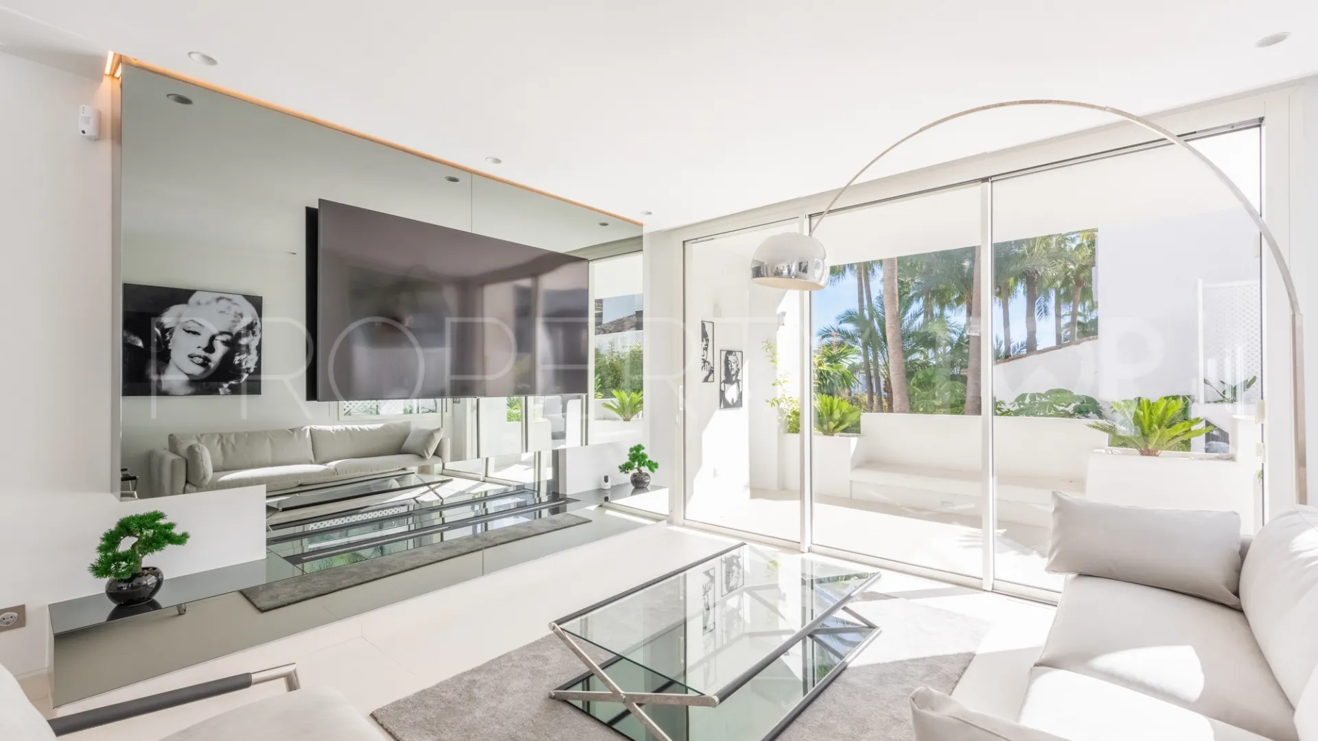 Se vende apartamento en Marina Puente Romano