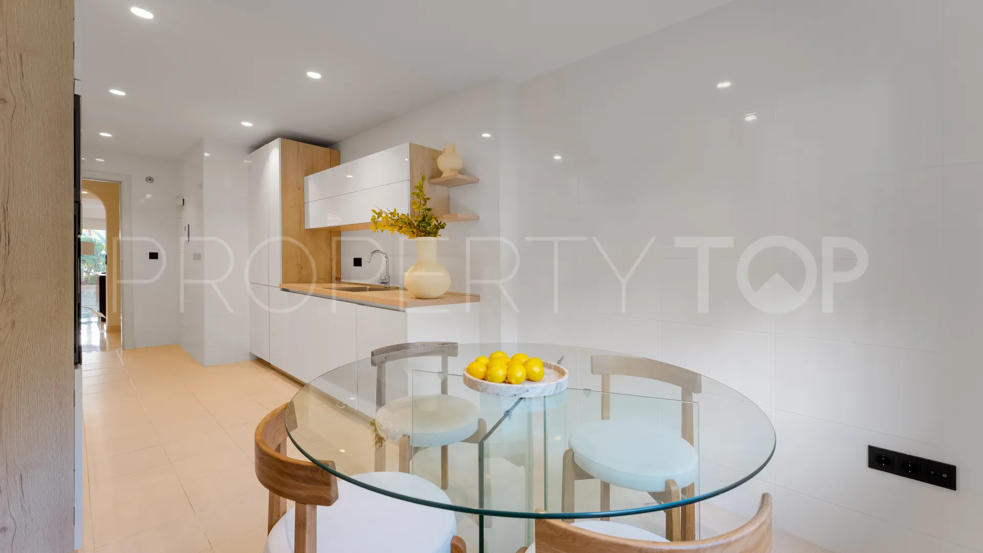 Ground floor apartment with 3 bedrooms for sale in Montebello Hills