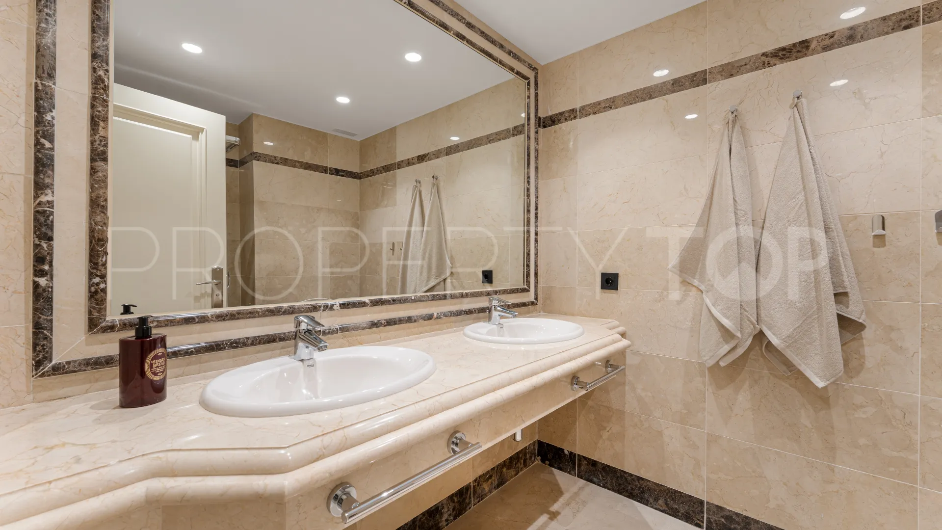 Ground floor apartment with 3 bedrooms for sale in Montebello Hills