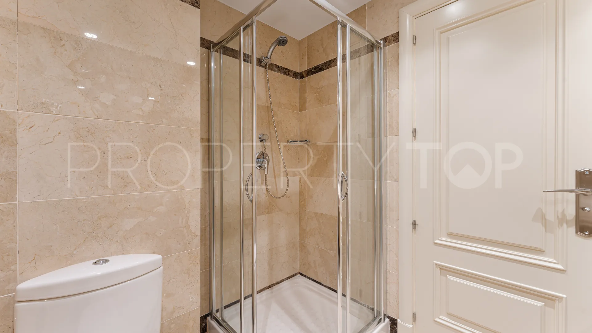 Ground floor apartment with 3 bedrooms for sale in Montebello Hills