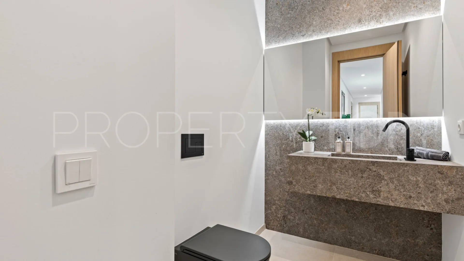 Villa con 6 dormitorios a la venta en Fuente del Espanto