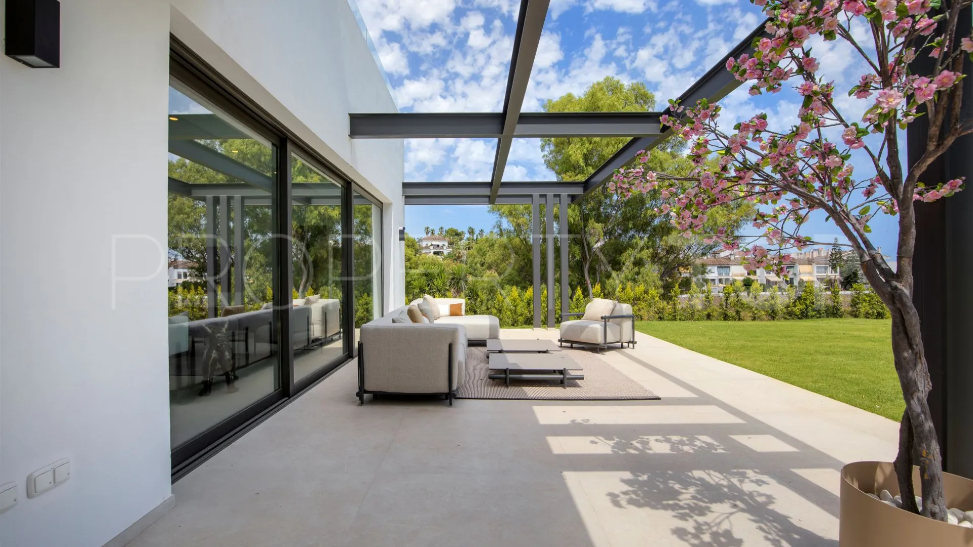 Villa con 6 dormitorios a la venta en Fuente del Espanto