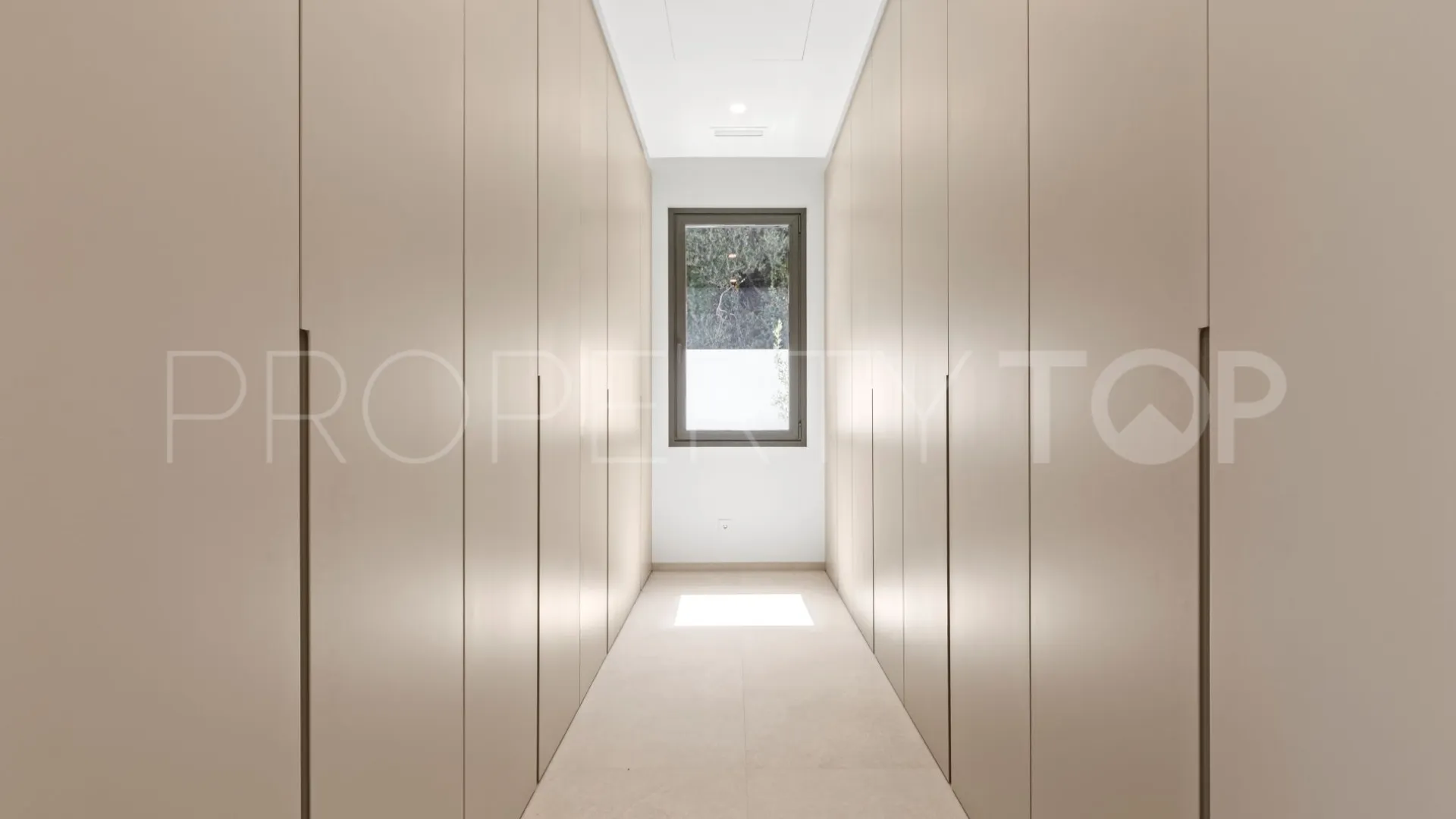 Villa con 6 dormitorios a la venta en Fuente del Espanto