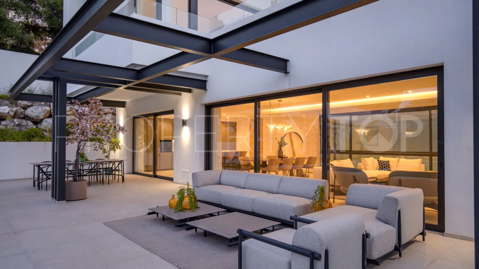 Villa con 6 dormitorios a la venta en Fuente del Espanto