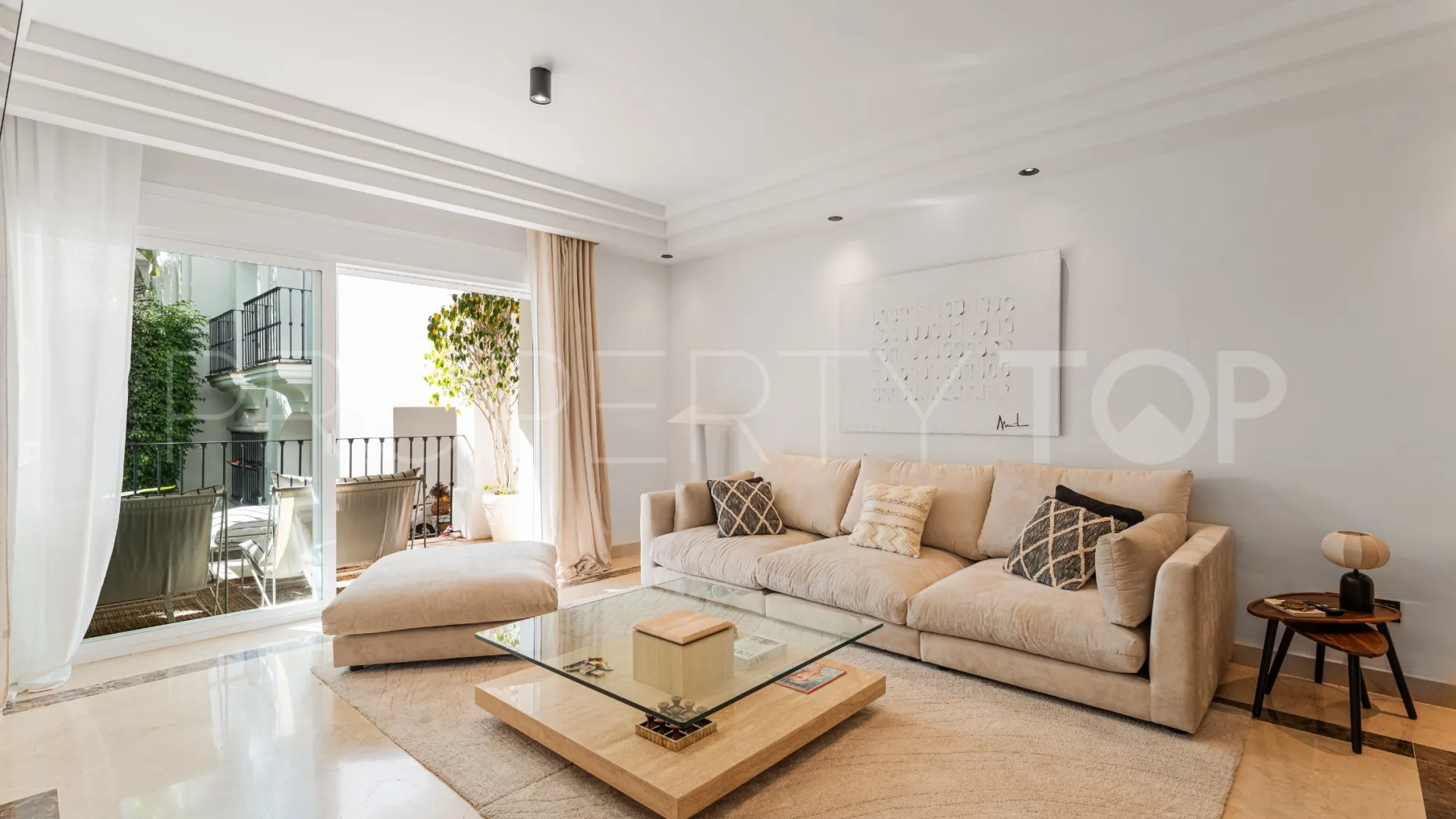 Se vende apartamento de 3 dormitorios en Sierra Blanca