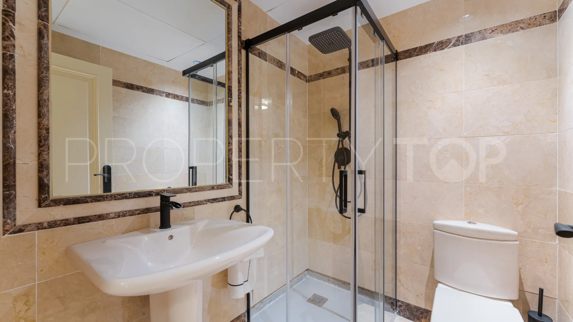 Se vende apartamento de 3 dormitorios en Sierra Blanca