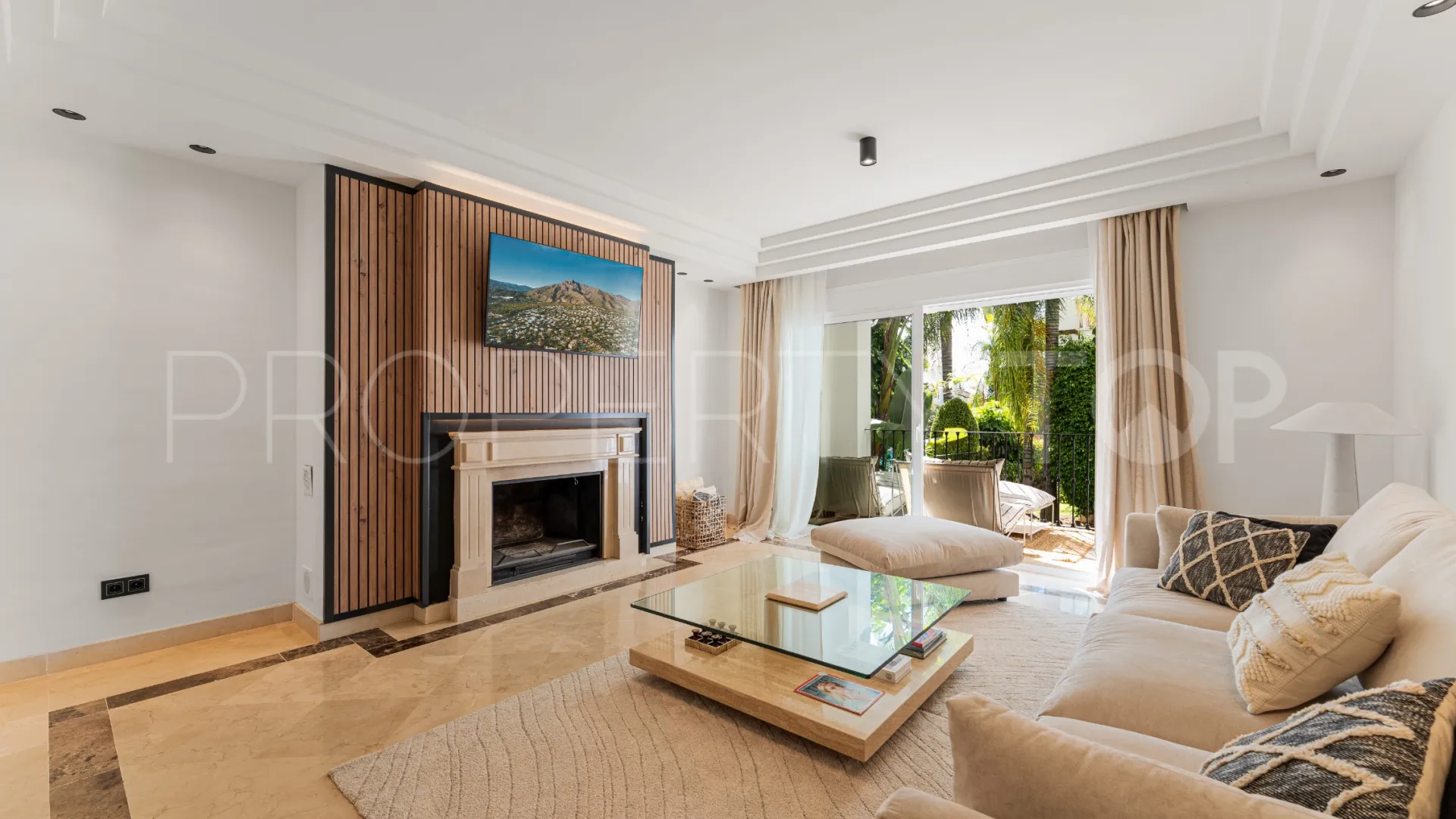 Se vende apartamento de 3 dormitorios en Sierra Blanca