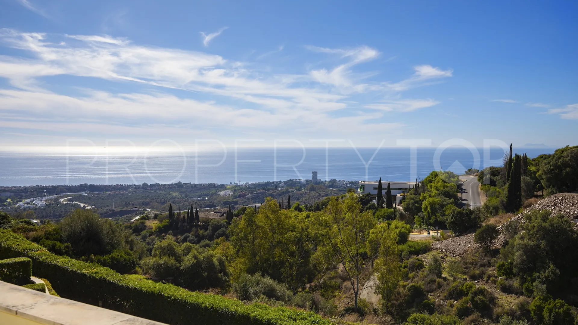 Se vende Ático en Los Altos de los Monteros