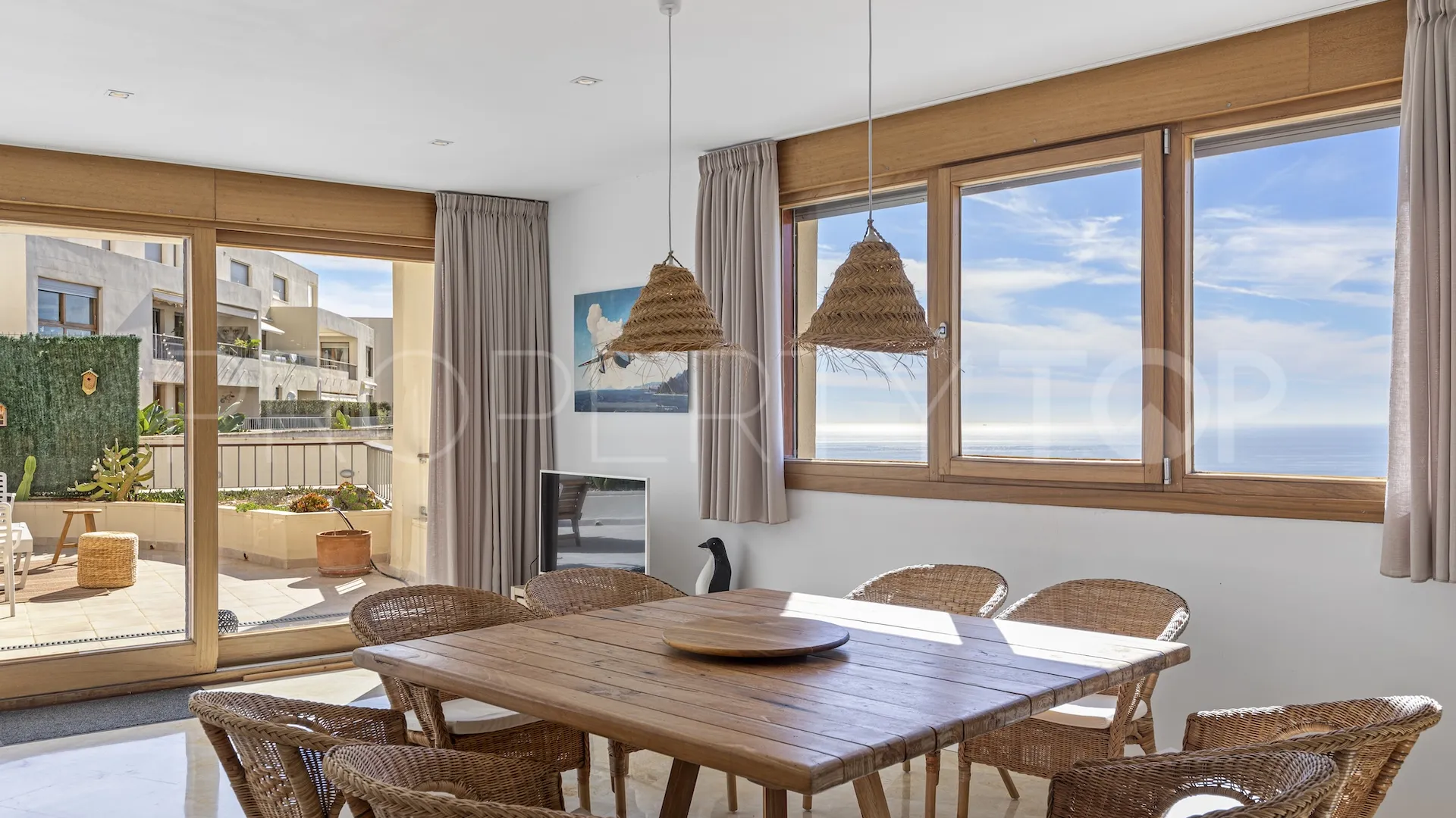 Se vende Ático en Los Altos de los Monteros