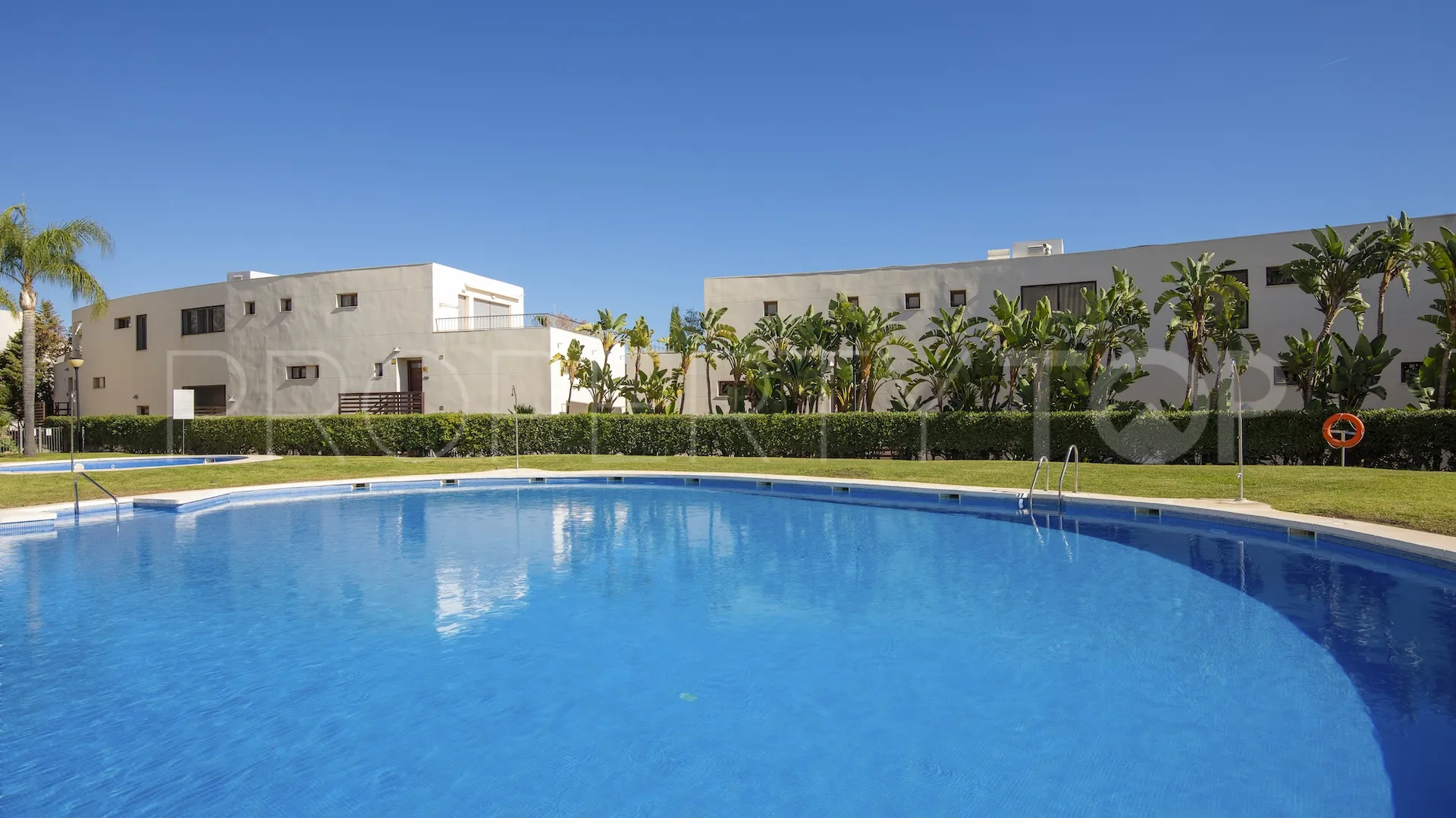 Se vende Ático en Los Altos de los Monteros