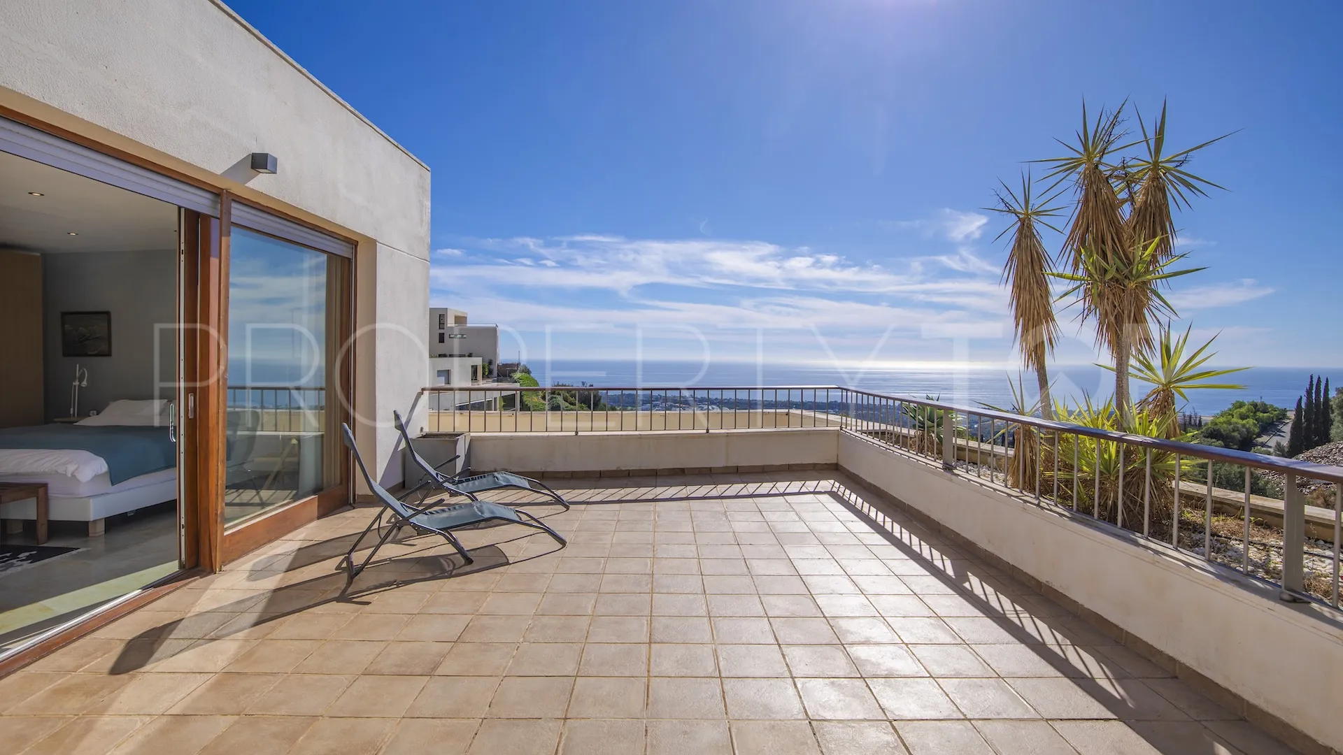 Se vende Ático en Los Altos de los Monteros