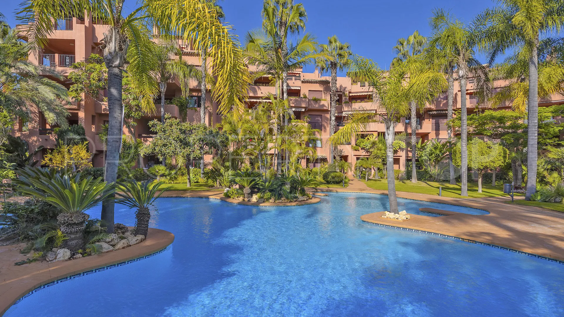 Apartamento de 3 dormitorios en venta en Alicate Playa