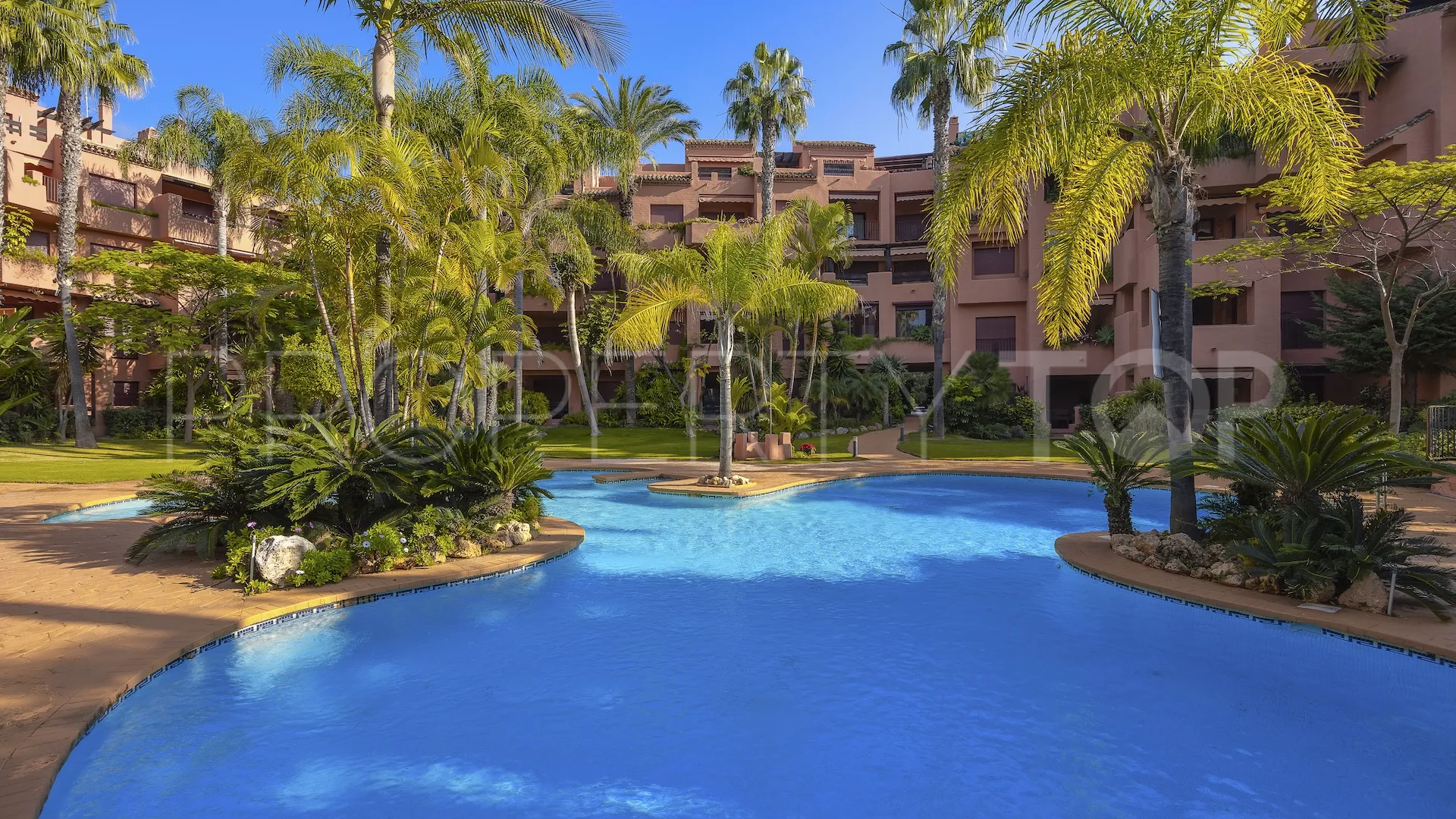 Apartamento de 3 dormitorios en venta en Alicate Playa
