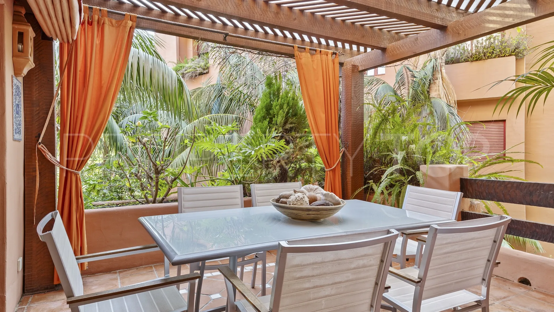 Apartamento de 3 dormitorios en venta en Alicate Playa