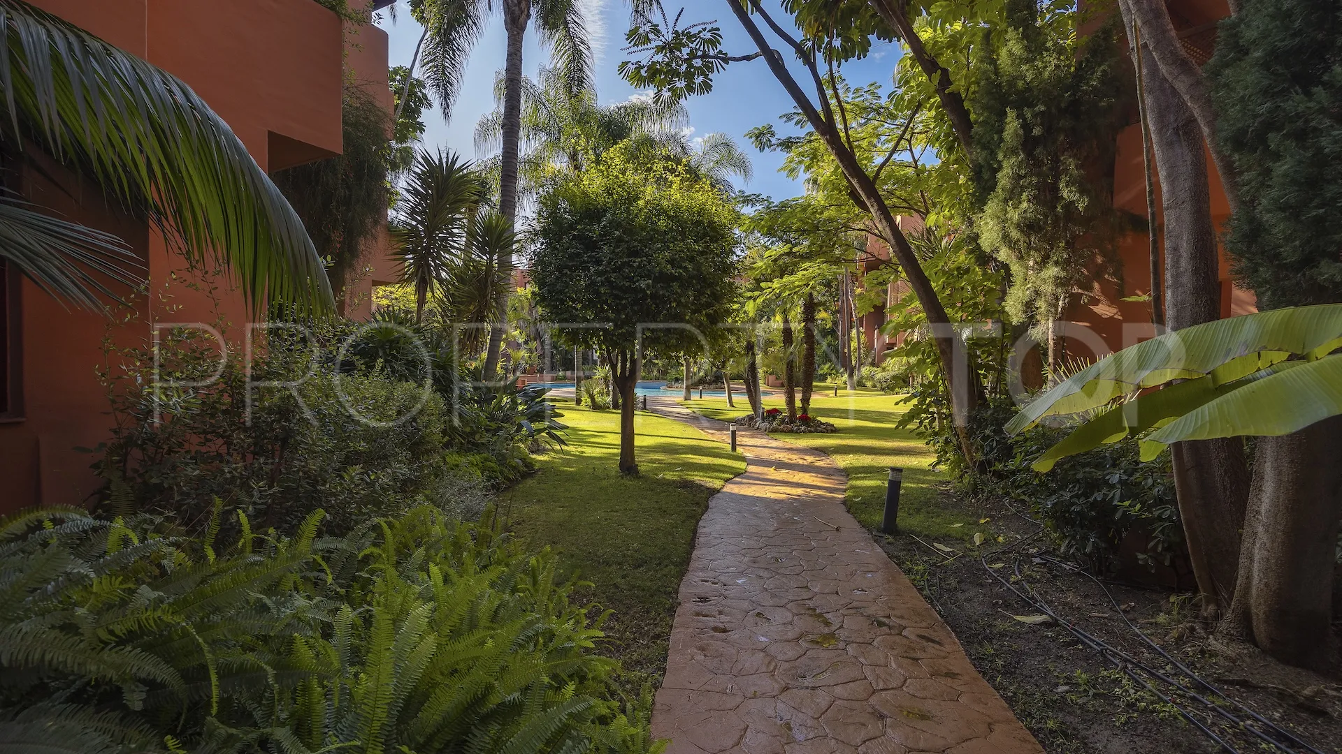 Apartamento de 3 dormitorios en venta en Alicate Playa