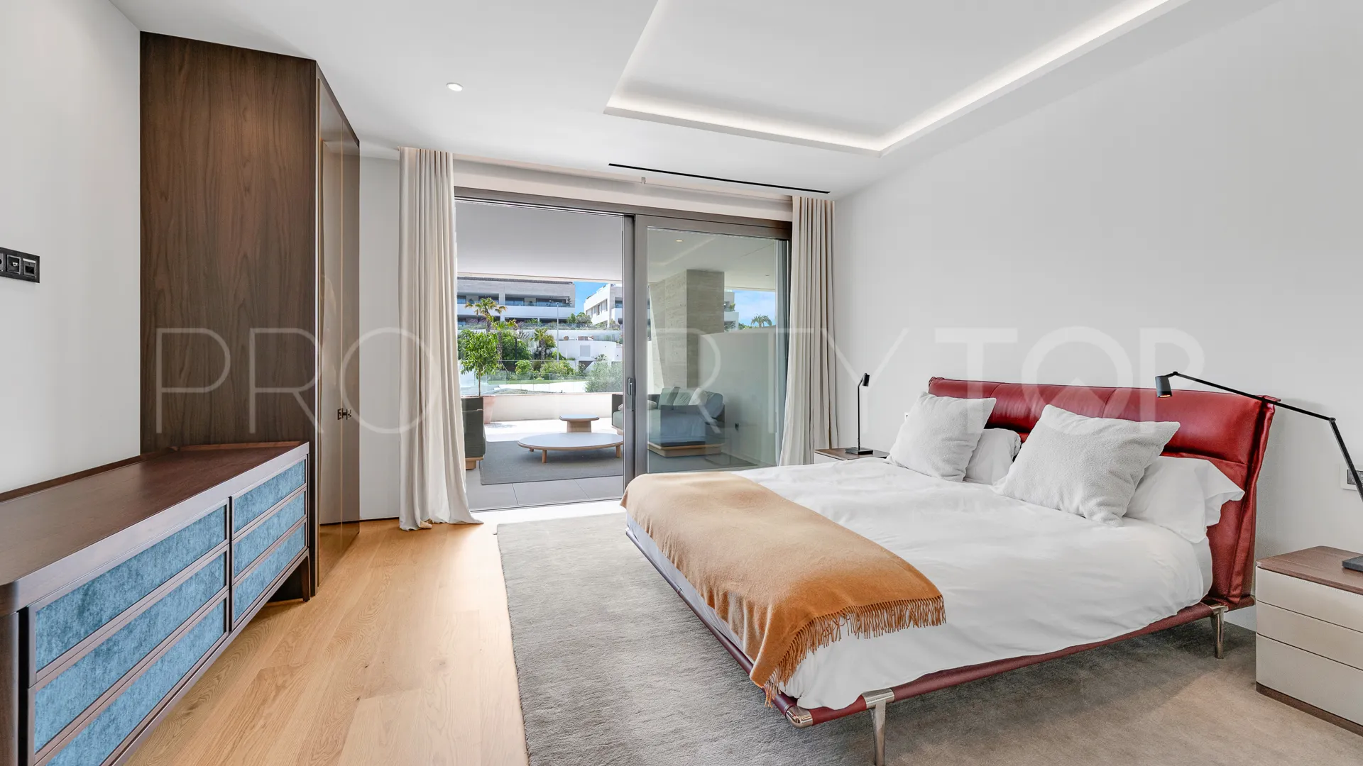 Buy penthouse in Epic Marbella