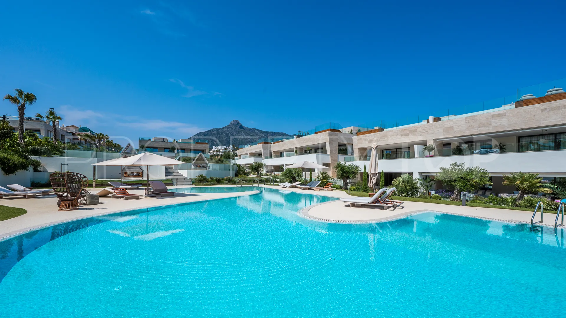 Buy penthouse in Epic Marbella