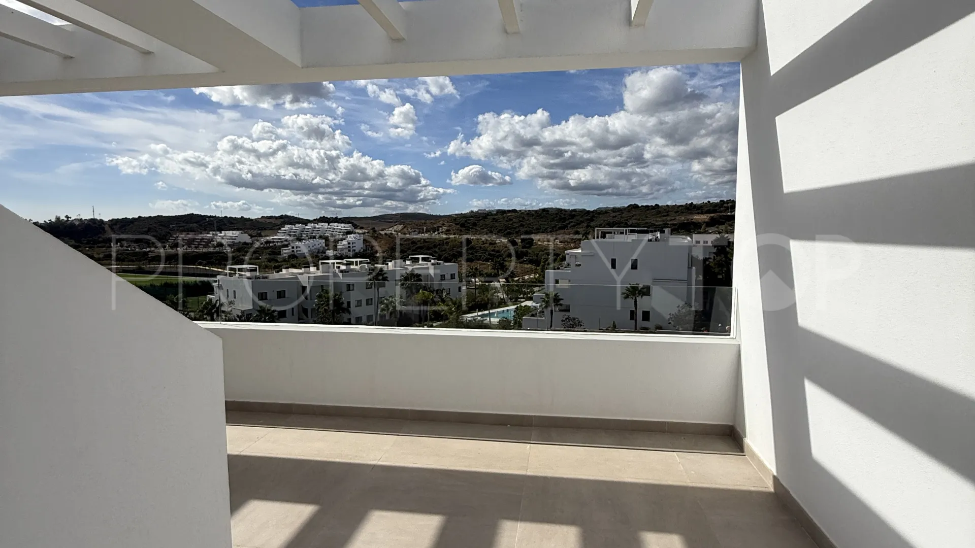 Penthouse in Estepona West for sale
