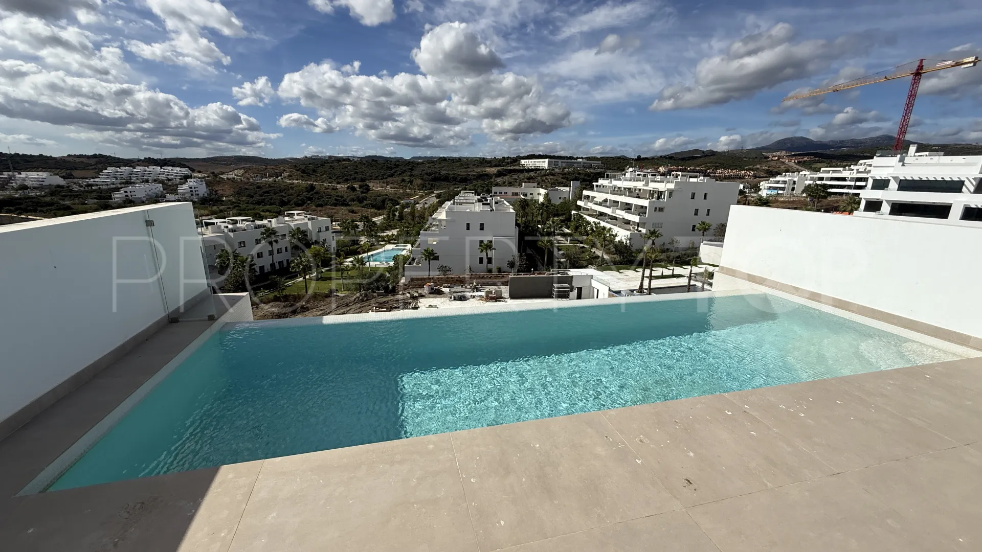 Penthouse in Estepona West for sale