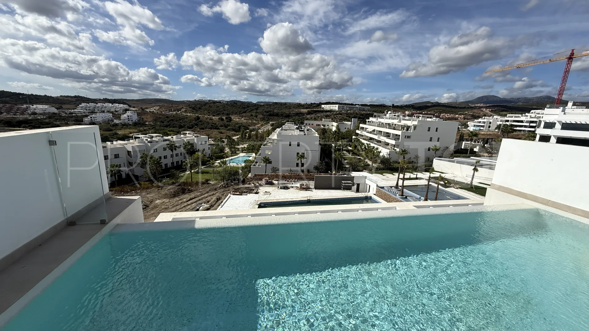 Penthouse in Estepona West for sale