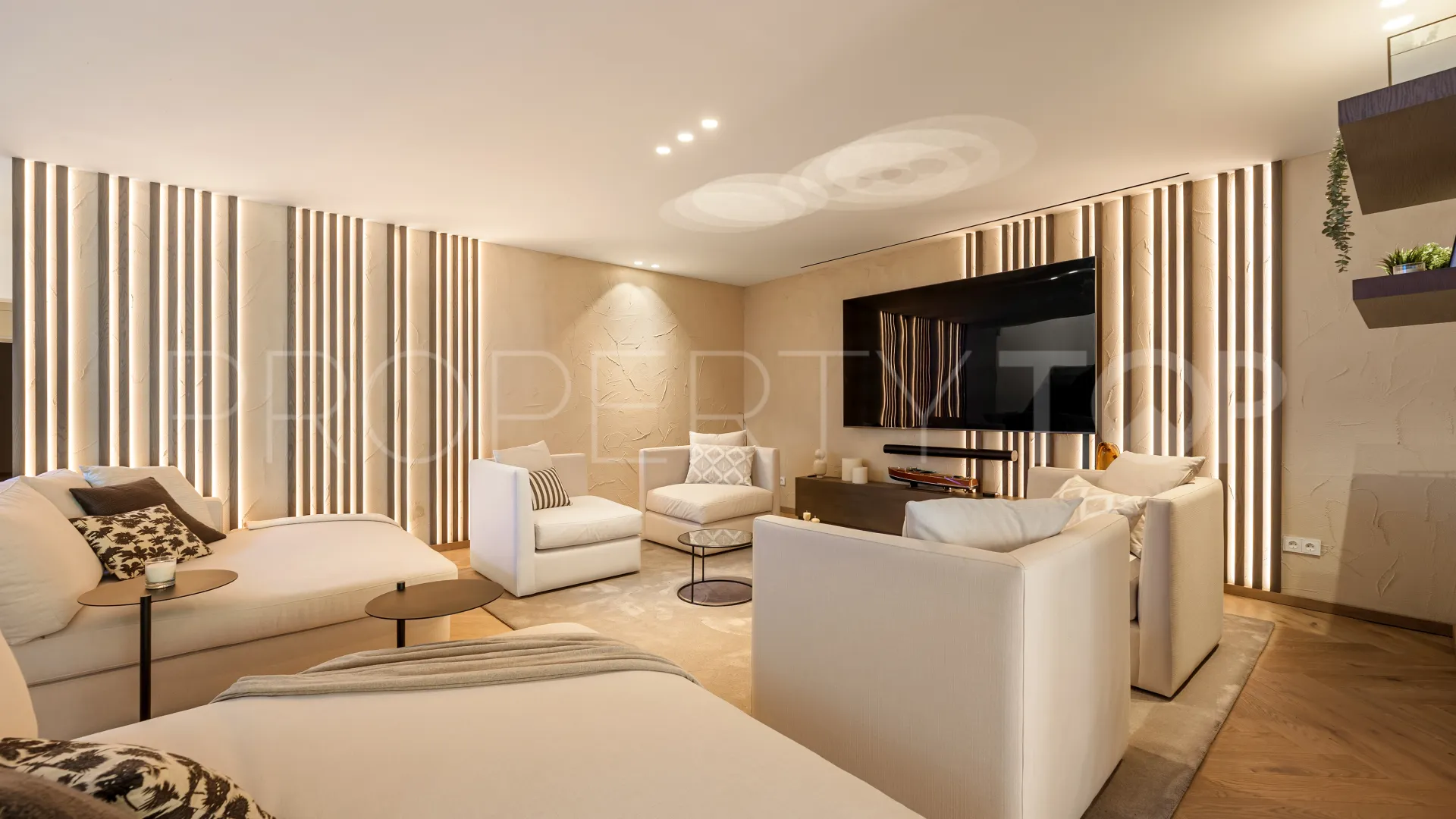 Villa en venta en The Hills con 5 dormitorios