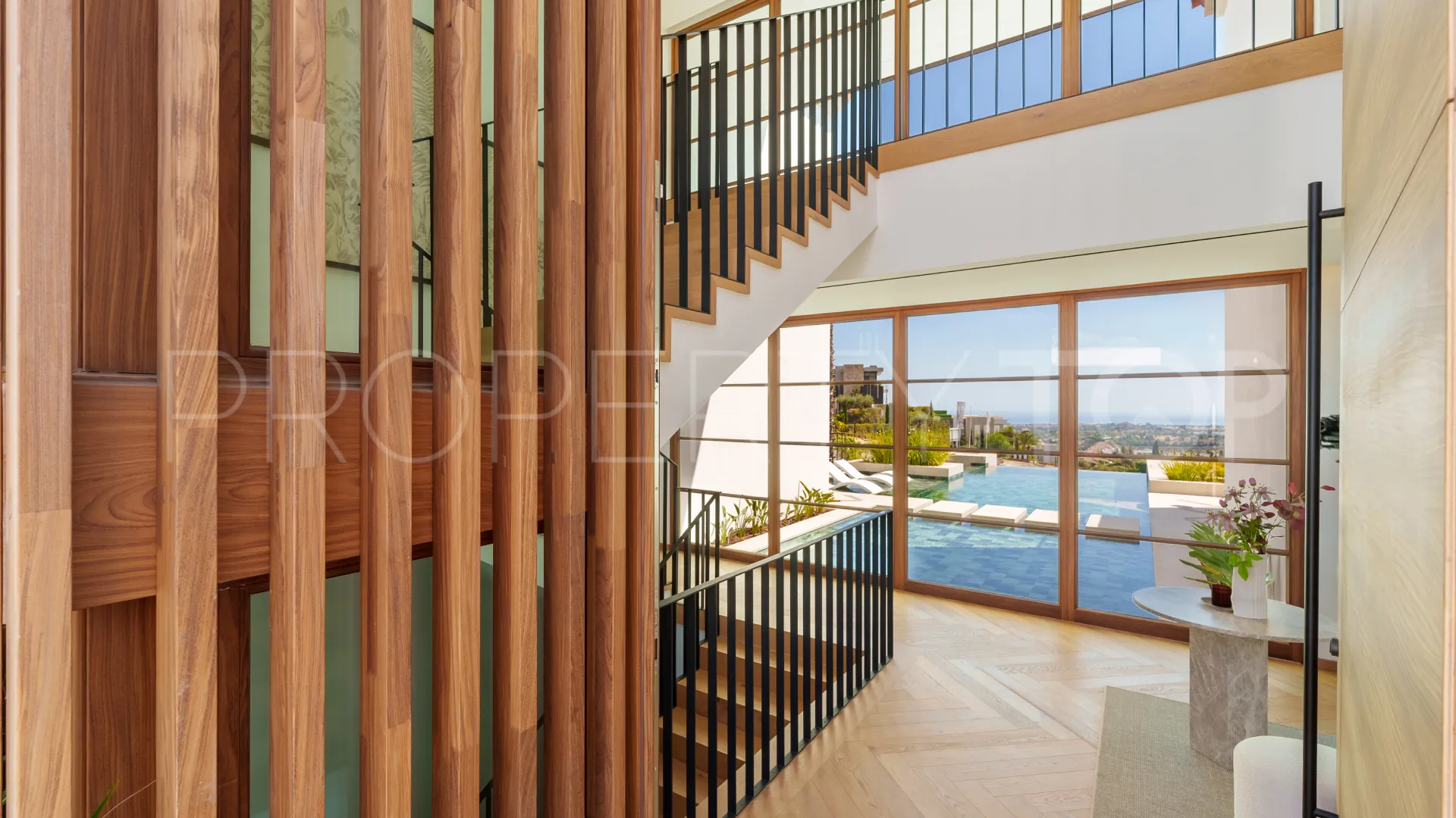 Villa en venta en The Hills con 5 dormitorios