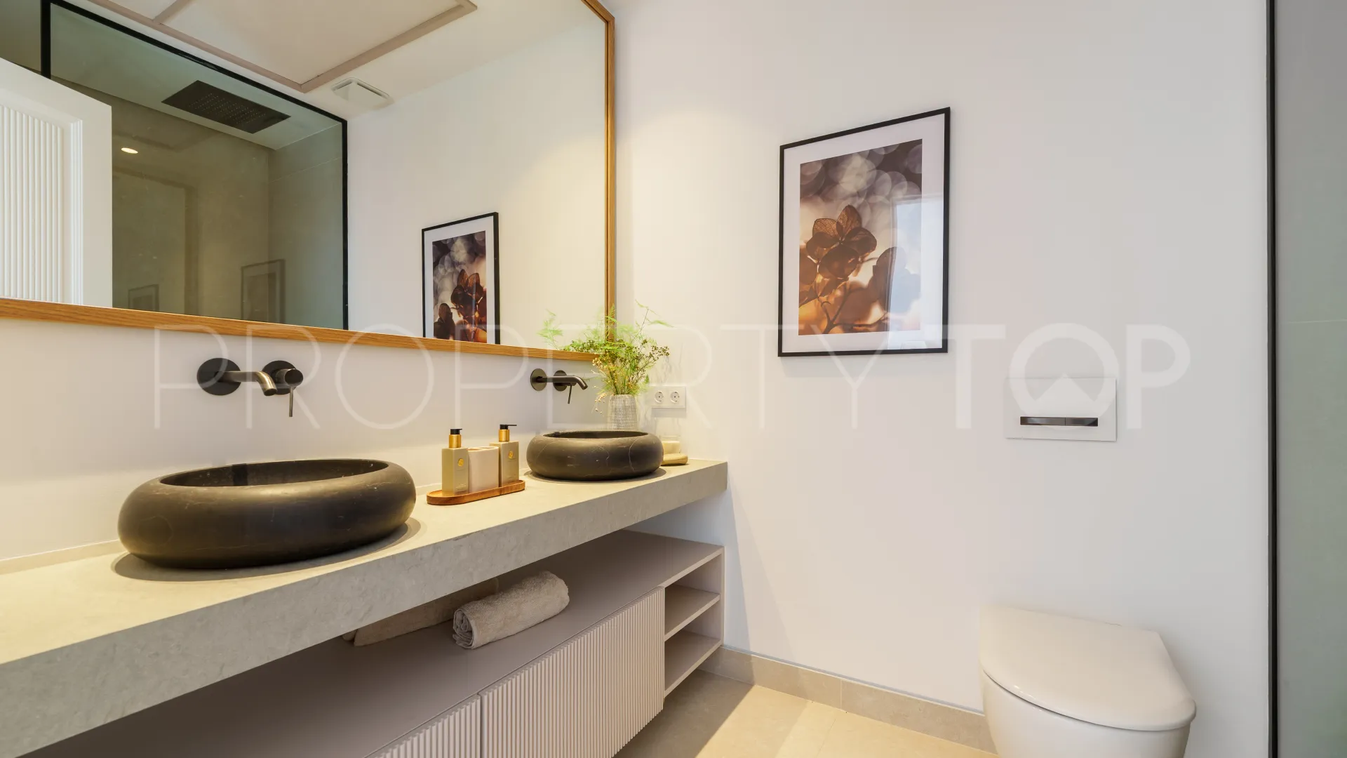 Villa en venta en The Hills con 5 dormitorios