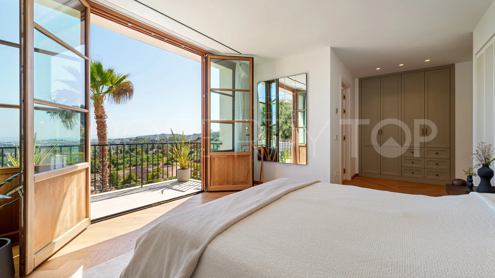 Villa en venta en The Hills con 5 dormitorios
