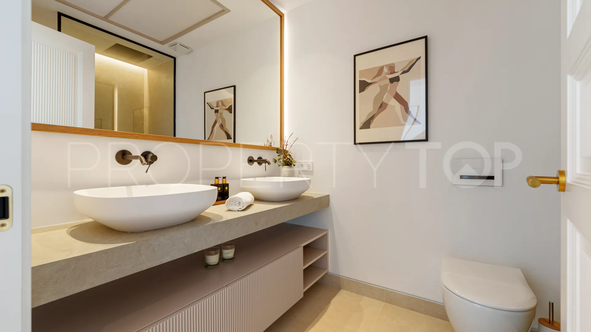 Villa en venta en The Hills con 5 dormitorios