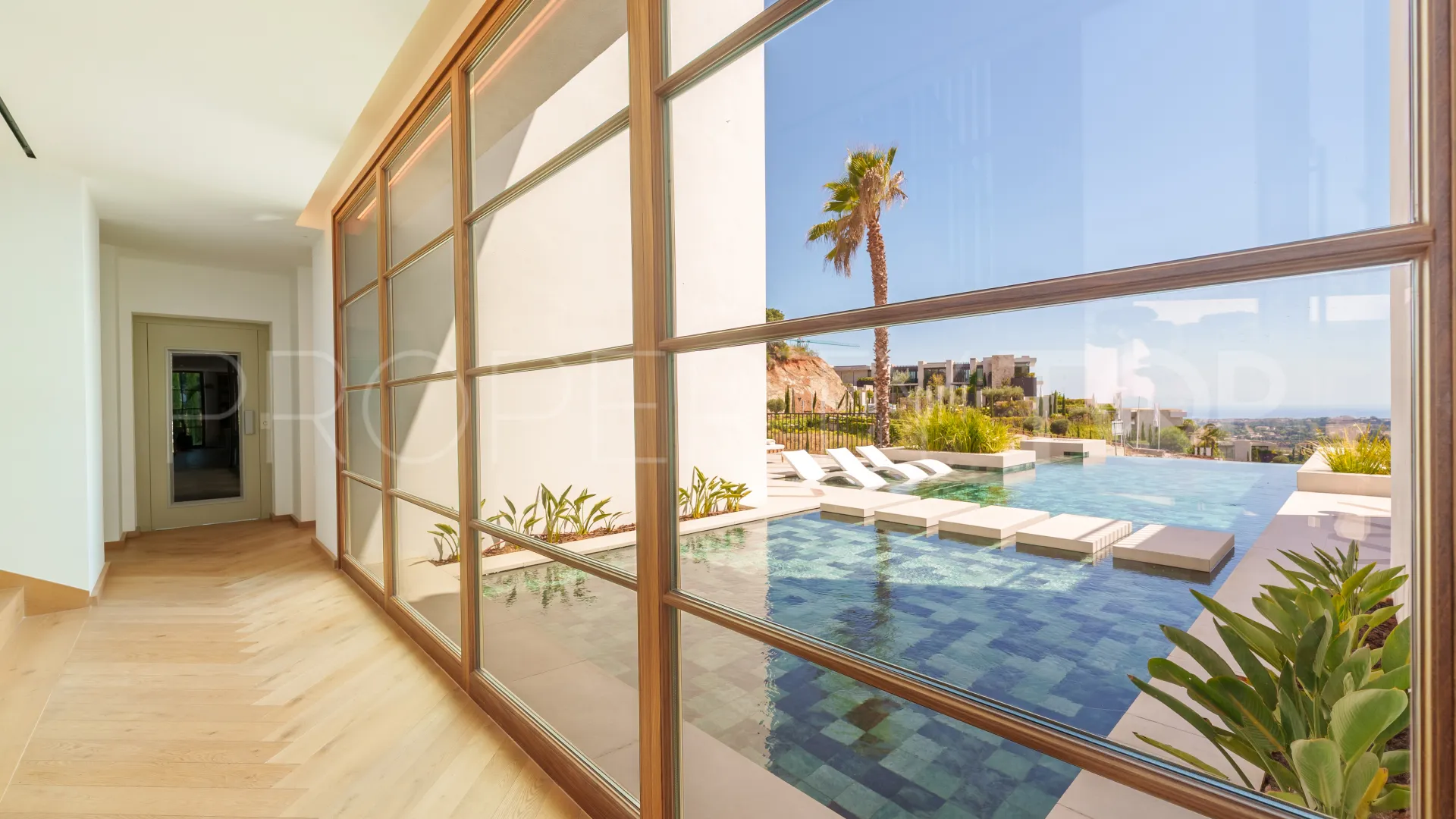 Villa en venta en The Hills con 5 dormitorios